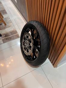 HD Harley-Davidson CVO ST 19" Front Wheel FULL SET