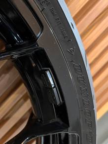HD Harley-Davidson CVO ST 19" Front Wheel FULL SET