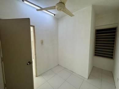 [ Lakeview Apartment,Selayang ] 2 Parking , Low Floor , Corner Lot !!