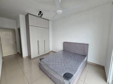 PACIFIC PLACE, BRAND NEW FURNITURES, 2 BED 2BATH. Next to LRT