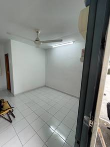 Bilik  Private Sewa Seri Kembagan (Private Bathroom)