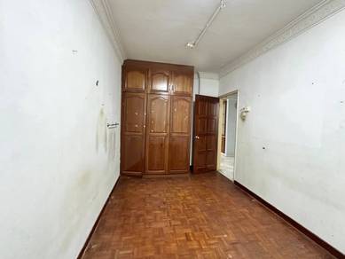 Melawati Condo - Desa View Towers For Sale