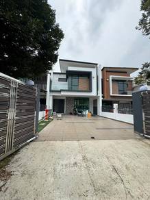Pearl@Seri Austin Big Size Double Storey Terrace 24x80 Rent Low Depo