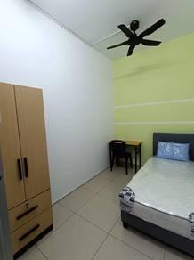 Room for rent at Suriamas Suite Apartment @ Larkin JB Town Area