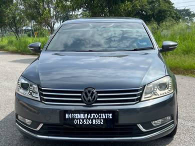 Volkswagen PASSAT 1.8 TSI (CBU) (A)