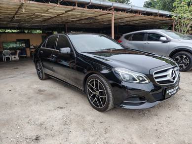 Mercedes Benz E-CLASS 2.0 200 AVANTGARDE
