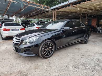 Mercedes Benz E-CLASS 2.0 200 AVANTGARDE