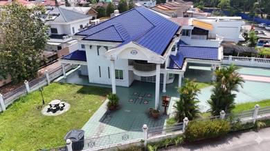 HUGE CORNER LOT10193sqft Bungalow Feel @ Taman Sri Andalas Klang