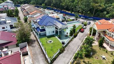 HUGE CORNER LOT10193sqft Bungalow Feel @ Taman Sri Andalas Klang