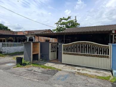 Taman Mesra Indah 1-sty Terrace House End Lot for Sale in Klang