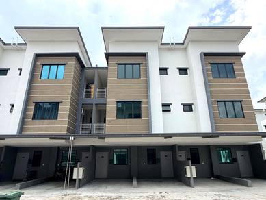 GREEN ACRES 2, Townhouse, MOYAN