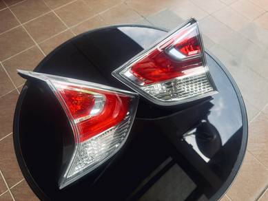 Nissan X-Trail T32 Inner Tail Lamp w/o Lamp Bulb