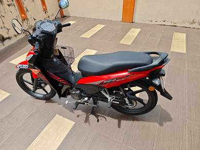 Honda Wave Alpha.