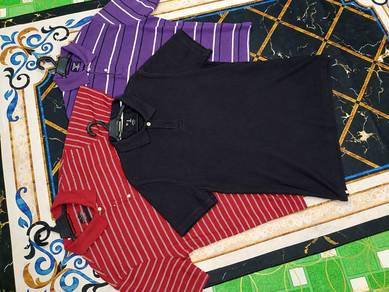 Baju berkolar (polo shirt) lengan pendek