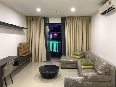 Walking distance to central i-city mall,great facilities,nice lighting