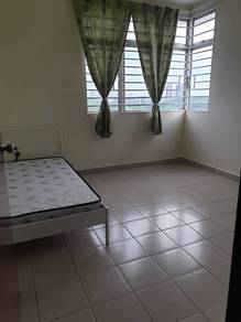 Bilik Master No.2 (Non Sharing) Utk Disewa  Apartmen Larai, Presint 6