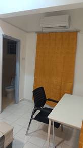 Master Med bedroom with Lake View Corner Unit in Sungai Besi Serdang