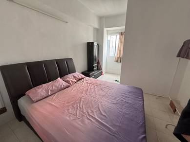 Master room for rent