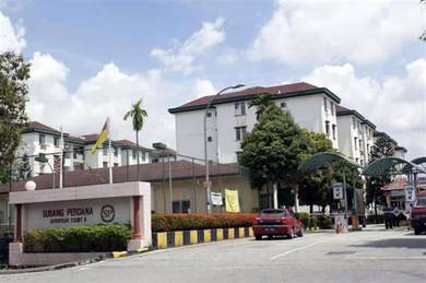 Goodyear court 6 unit for sale near taipan LRT eateries groceries