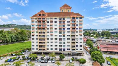 Kitchen Extended And Corner Unit Koi Tropika, Puchong
