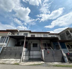 Sale-Tmn Kampung Majid,Kluang Double Storey Low Cost House