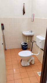 Master Room Attached Bathroom + Aircond @ Taman Kemuning, Senawang