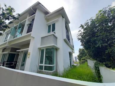 【Corner with Land】 2x Airconds, Free Clubhouse Access, Gym & Swim