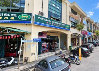 Shop for rent at Seks 6, Kota Damansara