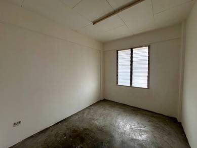Pangsa Sri Lanang, Taman Desa Tebrau