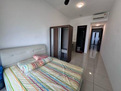 Queens Residence Q2 Studio Unit Full Furnish Near Queensbay By Lepas