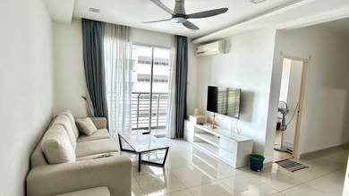 Larkin Heights Apartment @ Larkin 3plus1 bedrooms reno fully furnished