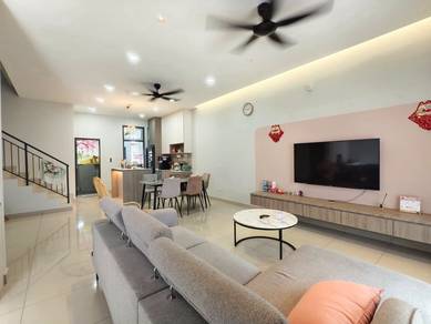 Iconia Garden _ Fully Renovated _ Hot Area _ Gated & Guarded Area