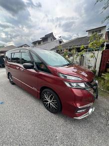 Nissan SERENA 2.0 HYBRID PREMIUM HIGHWAY