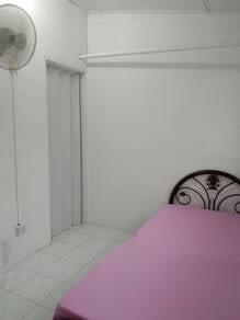 Bilik Sewa Seksyen 14, PJ (Female) Single Room with PERSONAL BATHROOM
