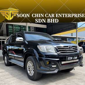 Toyota HILUX 2.5 G VNT (A)2013[Warranty Available]