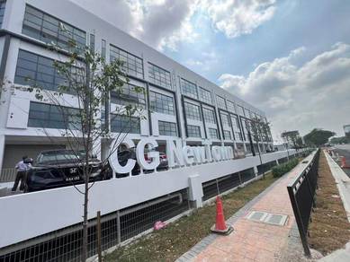 Brand New 1.5 Sty Pent House Shop / Office @ Bukit Tinggi 1 Klang RENT