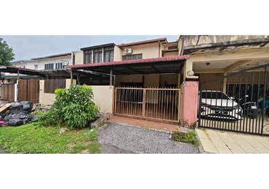 Semi Furnished 2 Stories House at Taman Asa Jaya Kajang