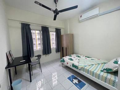 Pelangi Damansara Condo Mutiara Damansara Female Medium AC Room/ MRT