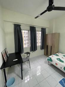 Pelangi Damansara Condo Mutiara Damansara Female Medium AC Room/ MRT