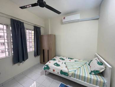 Pelangi Damansara Condo Mutiara Damansara Female Medium AC Room/ MRT