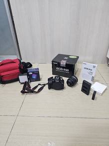 Canon R50 99% like new, let go with free gifts