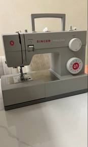 heavy duty singer sewing machine