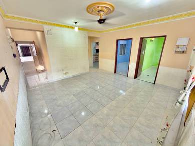 With Lift |Perdana Court Apartment, Pandan Perdana Kuala Lumpur