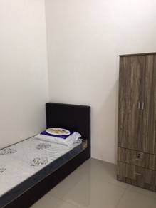 [Medium Room] Greenpark Residence Condo in Serdang - 3rd Room