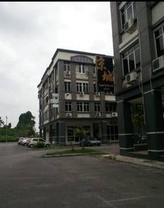Chonglin Park