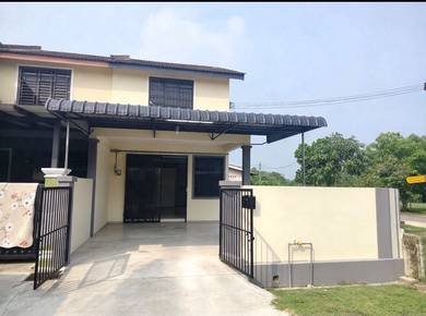 Rumah corner Pelangi indah kluang johor untuk dijual.