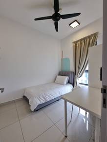 Fully Furnished Dsara Sentral Linked with MRT 2 Carpark