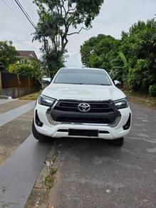 Toyota HILUX G 2.4  Facelift Upgrade GR Sport