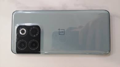 OnePlus 10t selling urgently 