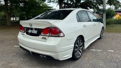 ✔ Honda Civic Fd I-Vtec 2.0 (Auto)